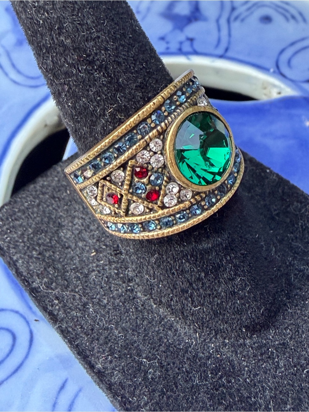 Heidi Daus “Elegant Know-How" Statement Ring *Size 6 - Picture 2 of 6